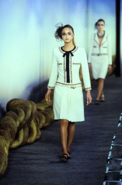 Look 1